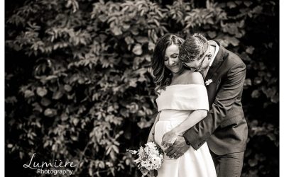 A Loughborough registry wedding with BBQ in the garden